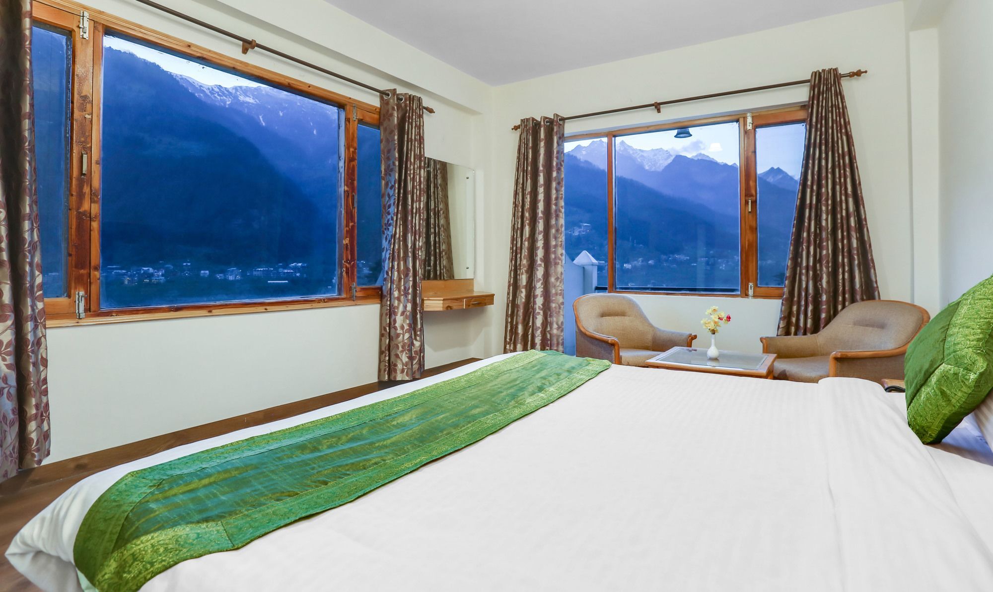 Treebo Manali Retreat Hotel Ngoại thất bức ảnh